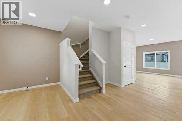 213 Bayview Park Sw, Airdrie, Alberta  T4B 4G2 - Photo 5 - A2292119