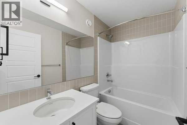213 Bayview Park Sw, Airdrie, Alberta  T4B 4G2 - Photo 27 - A2292119