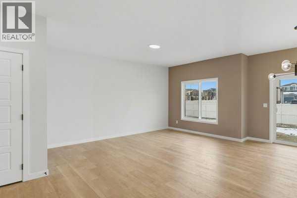 213 Bayview Park Sw, Airdrie, Alberta  T4B 4G2 - Photo 14 - A2292119