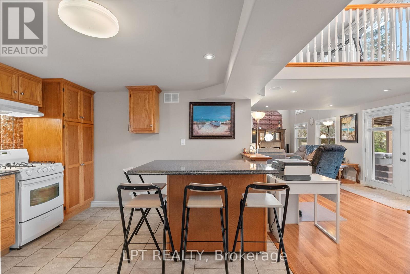 33810 Darryl Court, Bluewater, Ontario  N0M 2T0 - Photo 10 - X12897966