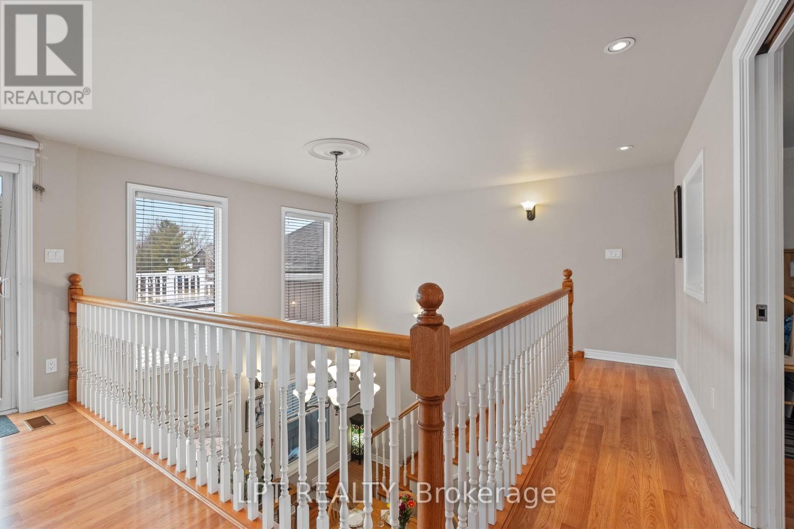 33810 Darryl Court, Bluewater, Ontario  N0M 2T0 - Photo 17 - X12897966