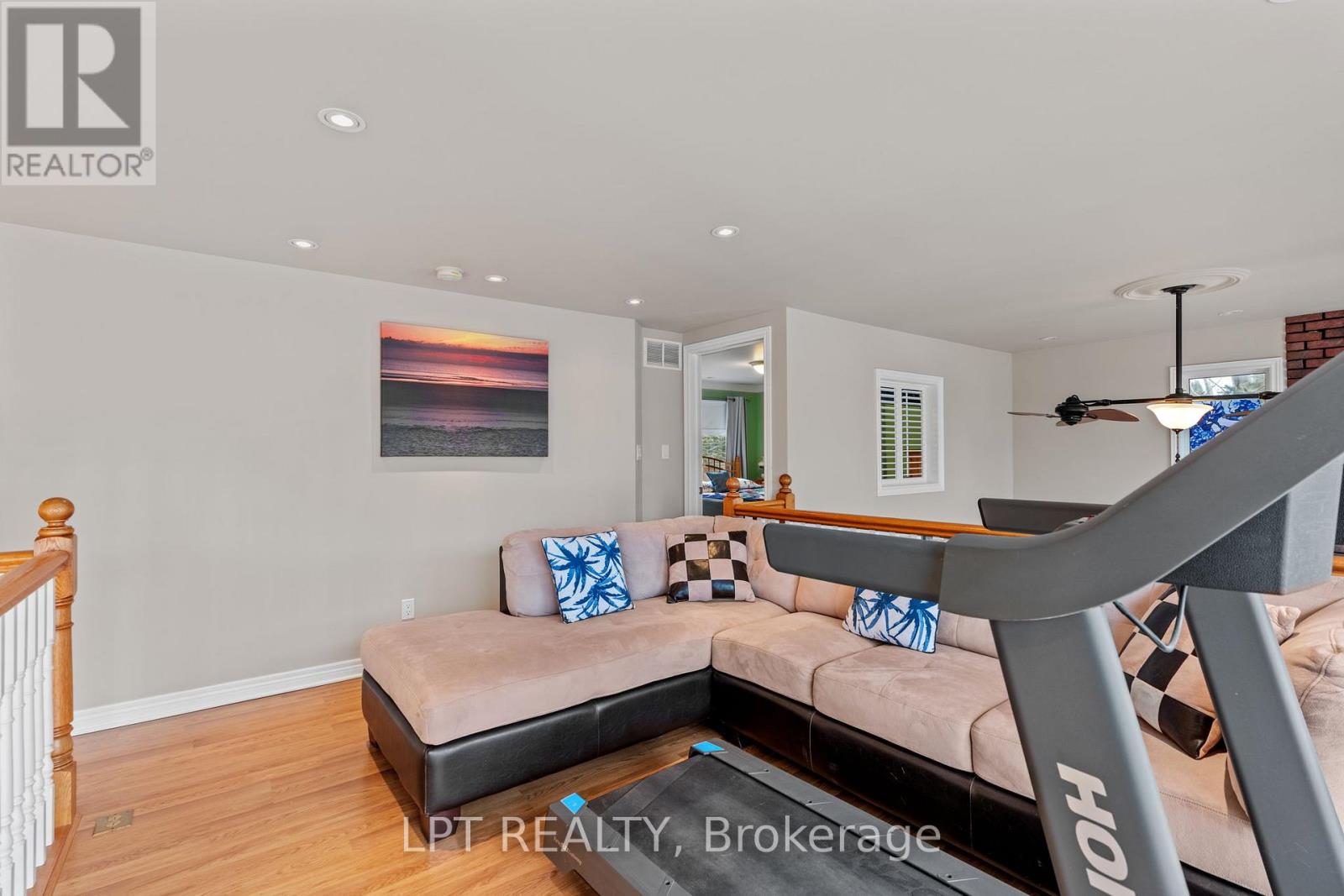 33810 Darryl Court, Bluewater, Ontario  N0M 2T0 - Photo 19 - X12897966