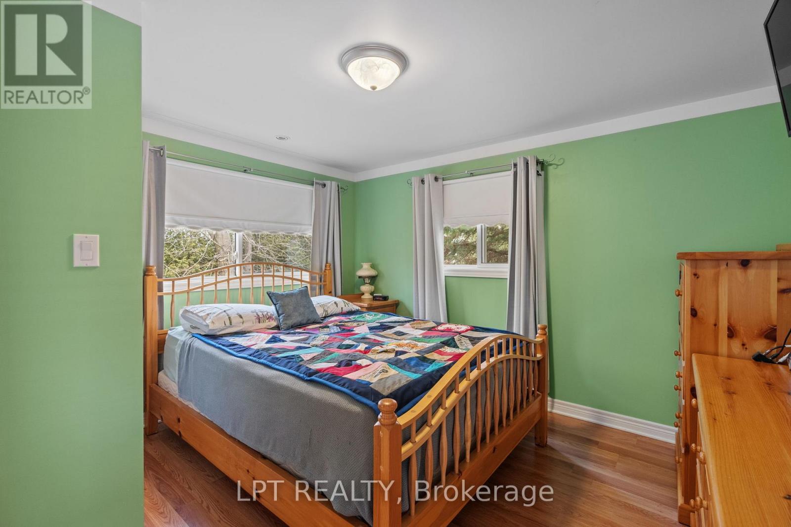 33810 Darryl Court, Bluewater, Ontario  N0M 2T0 - Photo 20 - X12897966