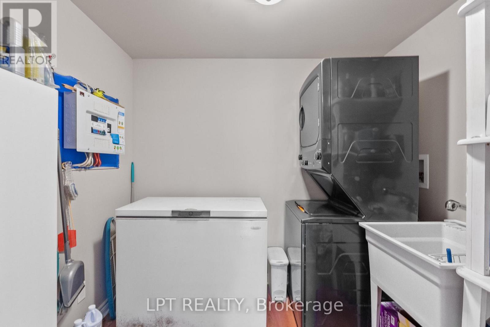 33810 Darryl Court, Bluewater, Ontario  N0M 2T0 - Photo 26 - X12897966