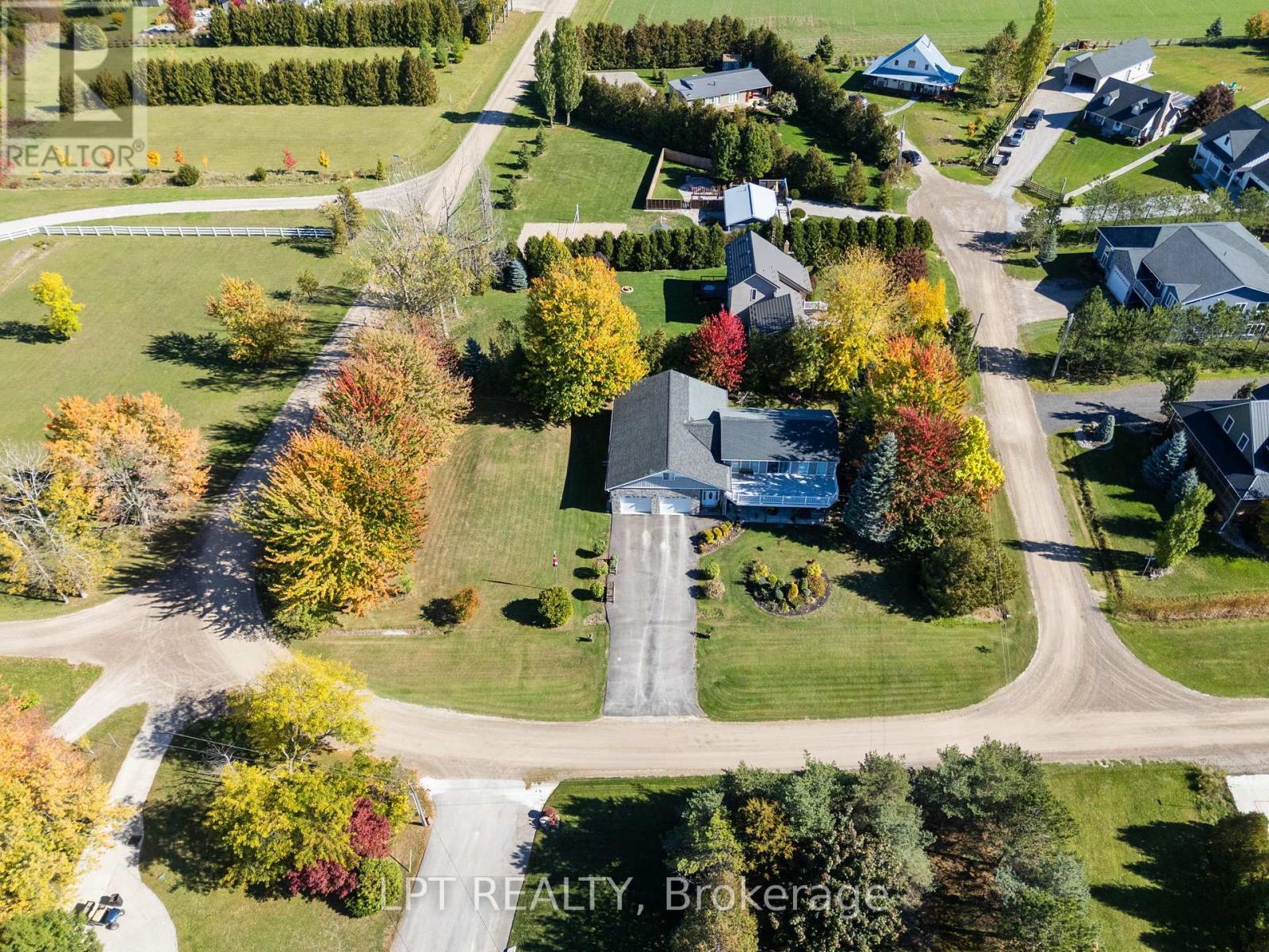 33810 Darryl Court, Bluewater, Ontario  N0M 2T0 - Photo 34 - X12897966