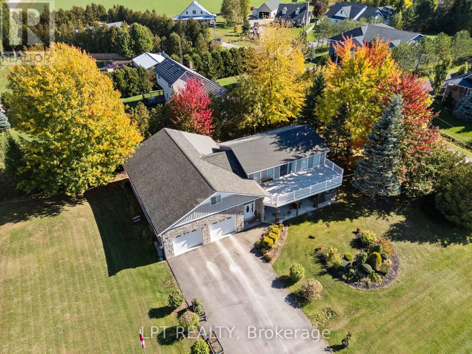 33810 Darryl Court, Bluewater, Ontario  N0M 2T0 - Photo 35 - X12897966