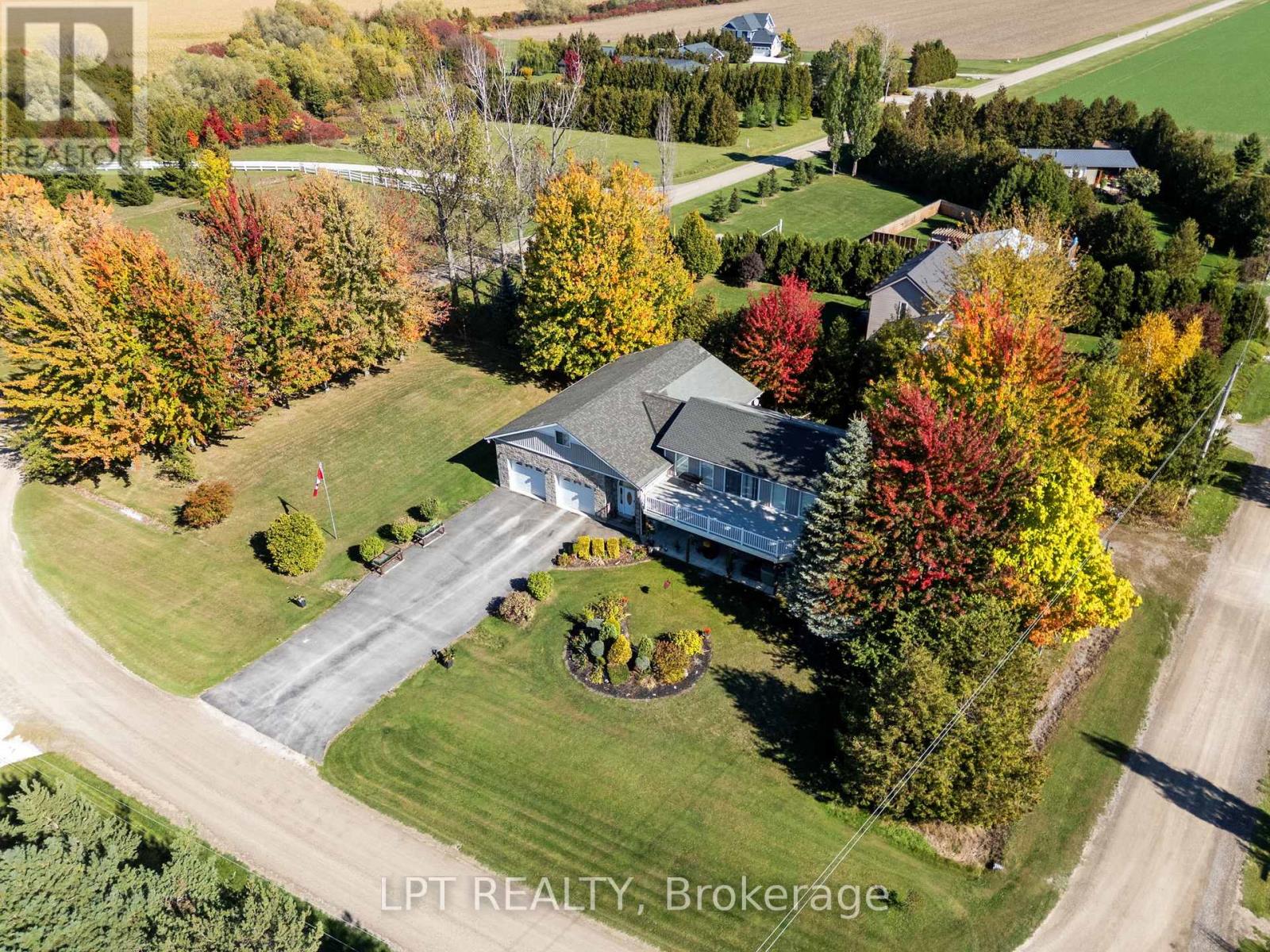 33810 Darryl Court, Bluewater, Ontario  N0M 2T0 - Photo 36 - X12897966