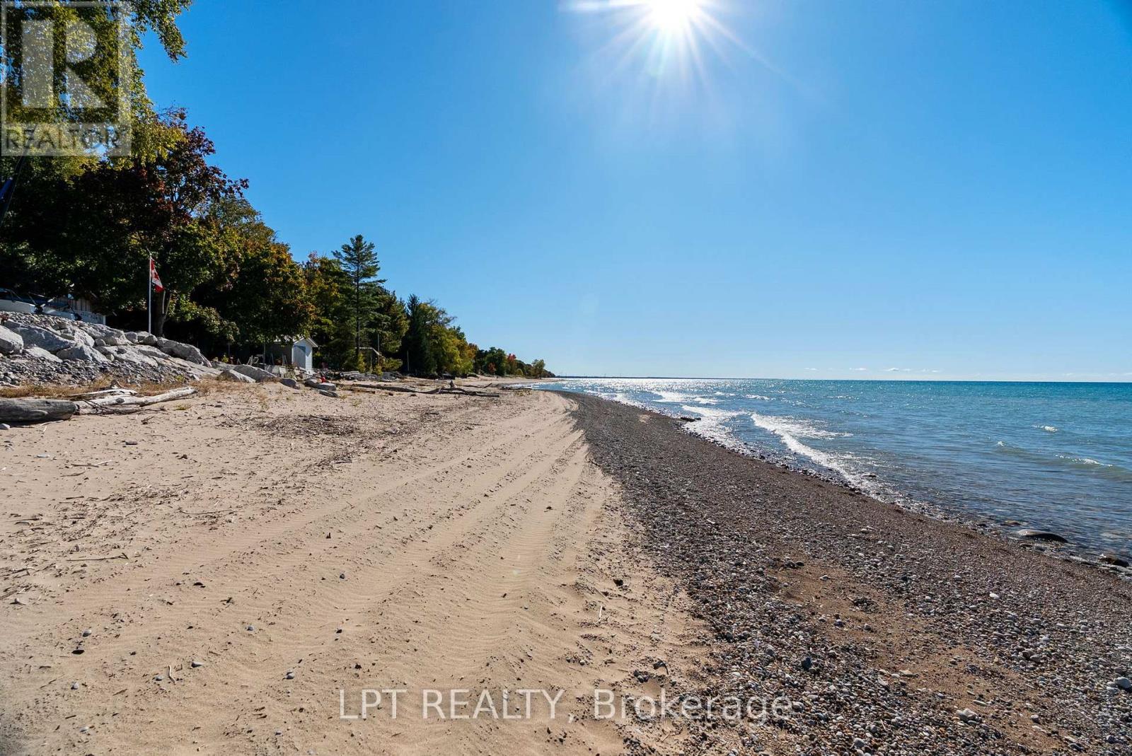 33810 Darryl Court, Bluewater, Ontario  N0M 2T0 - Photo 37 - X12897966