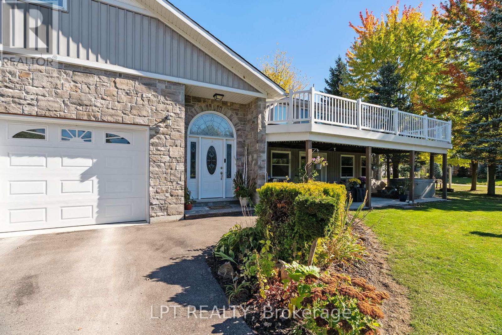 33810 Darryl Court, Bluewater, Ontario  N0M 2T0 - Photo 41 - X12897966