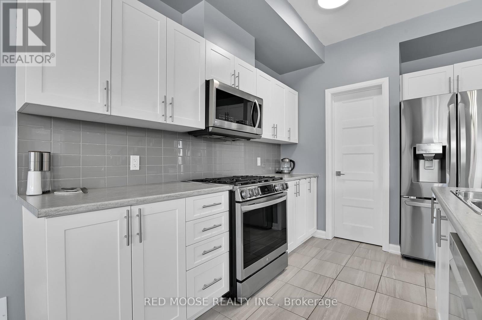 185 Turquoise Street, Clarence-Rockland, Ontario  K4K 0L5 - Photo 8 - X12897976