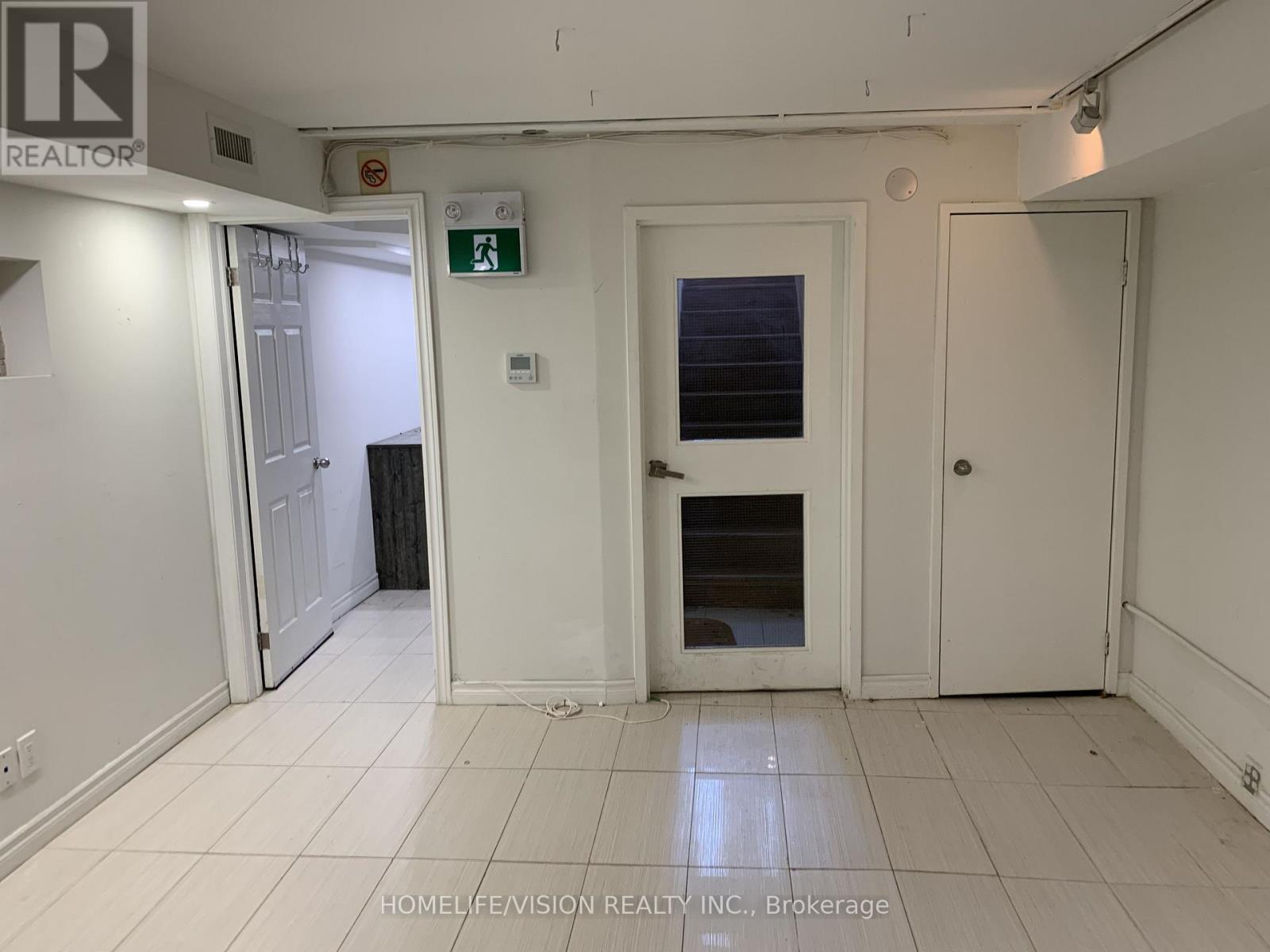 Bsmt - 201 Queen Street E, Toronto (Moss Park), Ontario  M5A 1S2 - Photo 11 - C12897958