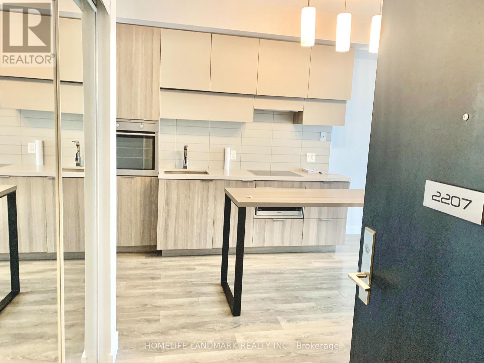 2207 - 8 Eglinton Avenue E, Toronto (Mount Pleasant West), Ontario  M4P 0C1 - Photo 6 - C12897990