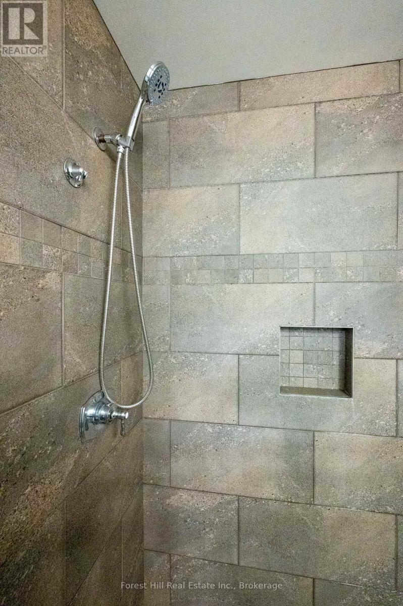 436 Jim Young Road W, Machar, Ontario  P0A 1X0 - Photo 6 - X12897998