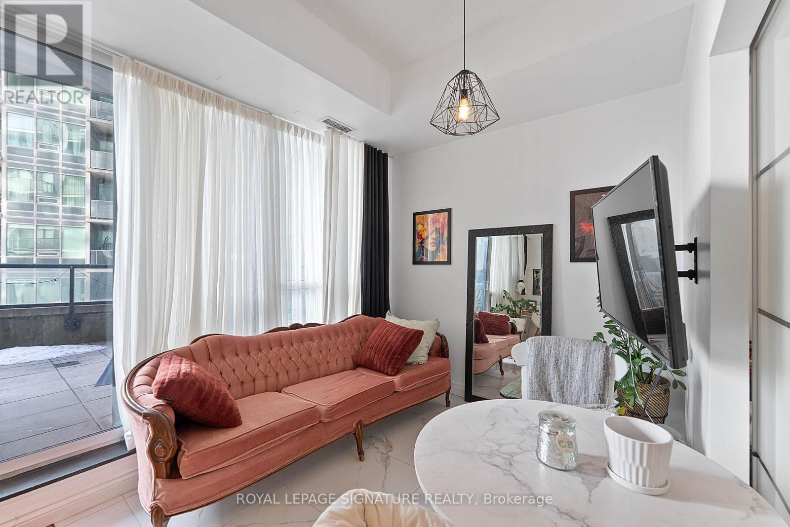 517 - 51 East Liberty Street, Toronto, Ontario  M6K 3P8 - Photo 4 - C12864248