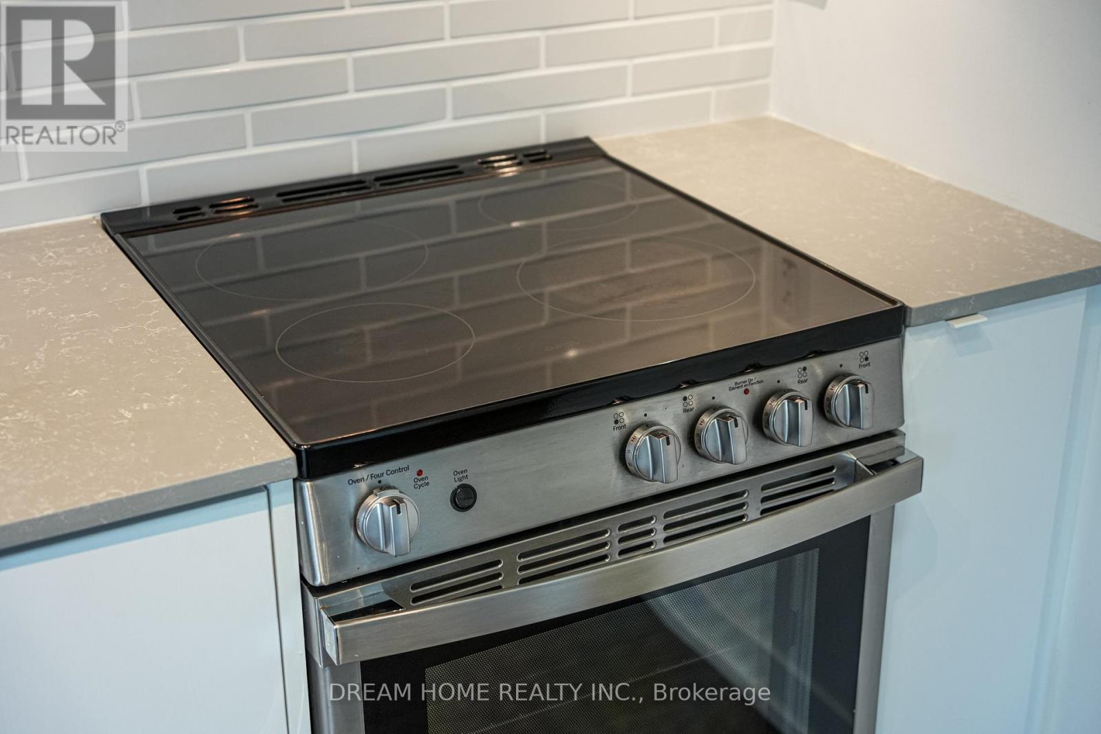 416 - 270 Dufferin Street, Toronto (South Parkdale), Ontario  M6K 0H8 - Photo 10 - W12777874