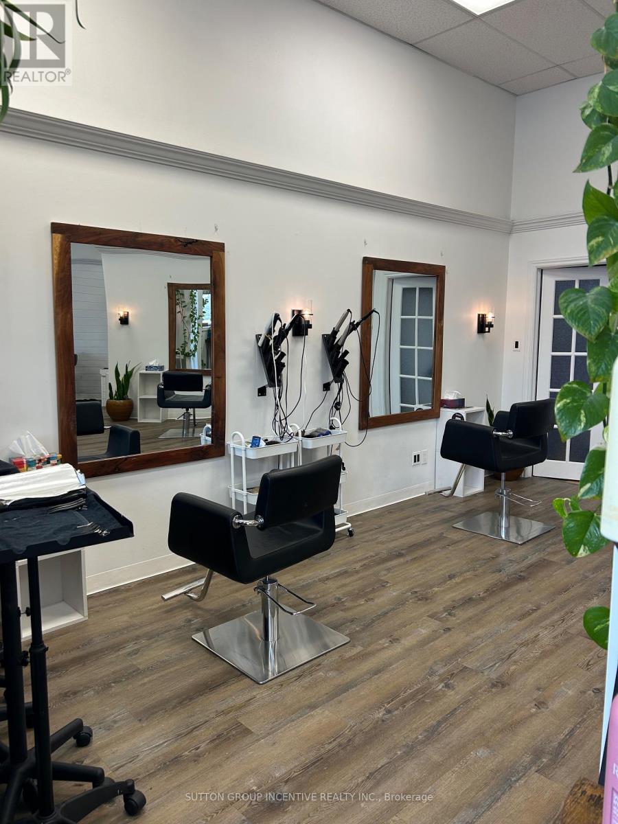 515 - 34 Cedar Pointe Drive, Barrie, Ontario  L4N 5R7 - Photo 3 - S12897992