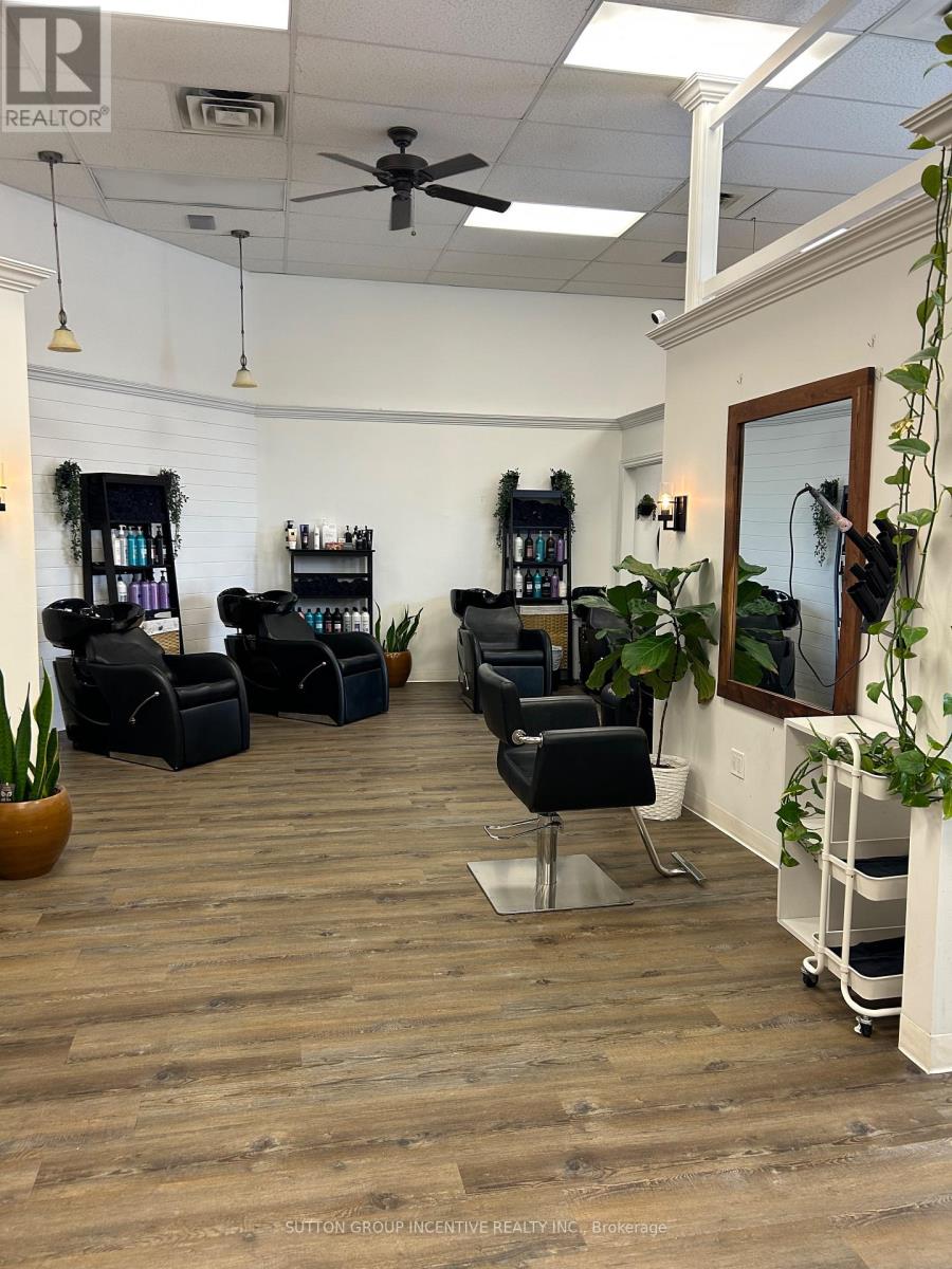 515 - 34 Cedar Pointe Drive, Barrie, Ontario  L4N 5R7 - Photo 6 - S12897992