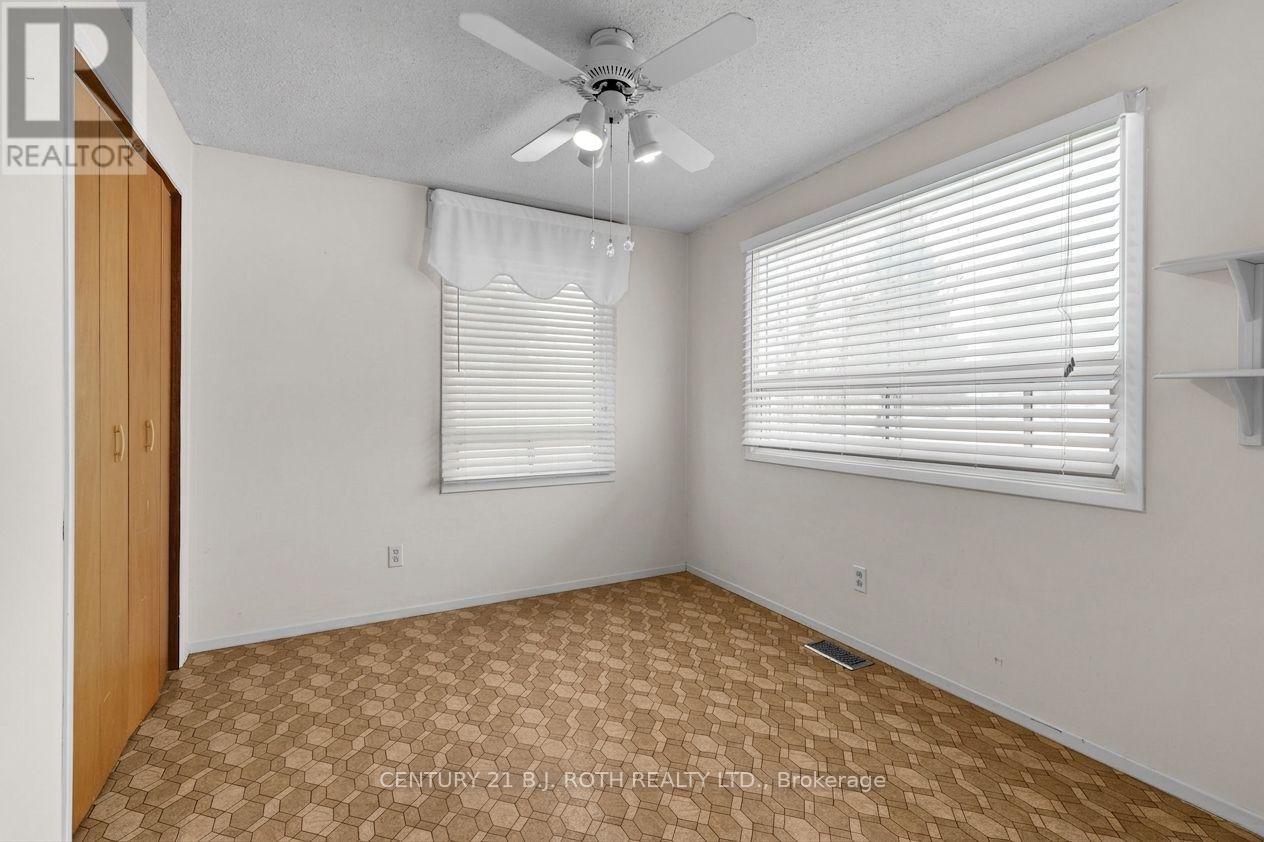 3 Donald Street, Oro-Medonte, Ontario  L0L 1T0 - Photo 17 - S12898000