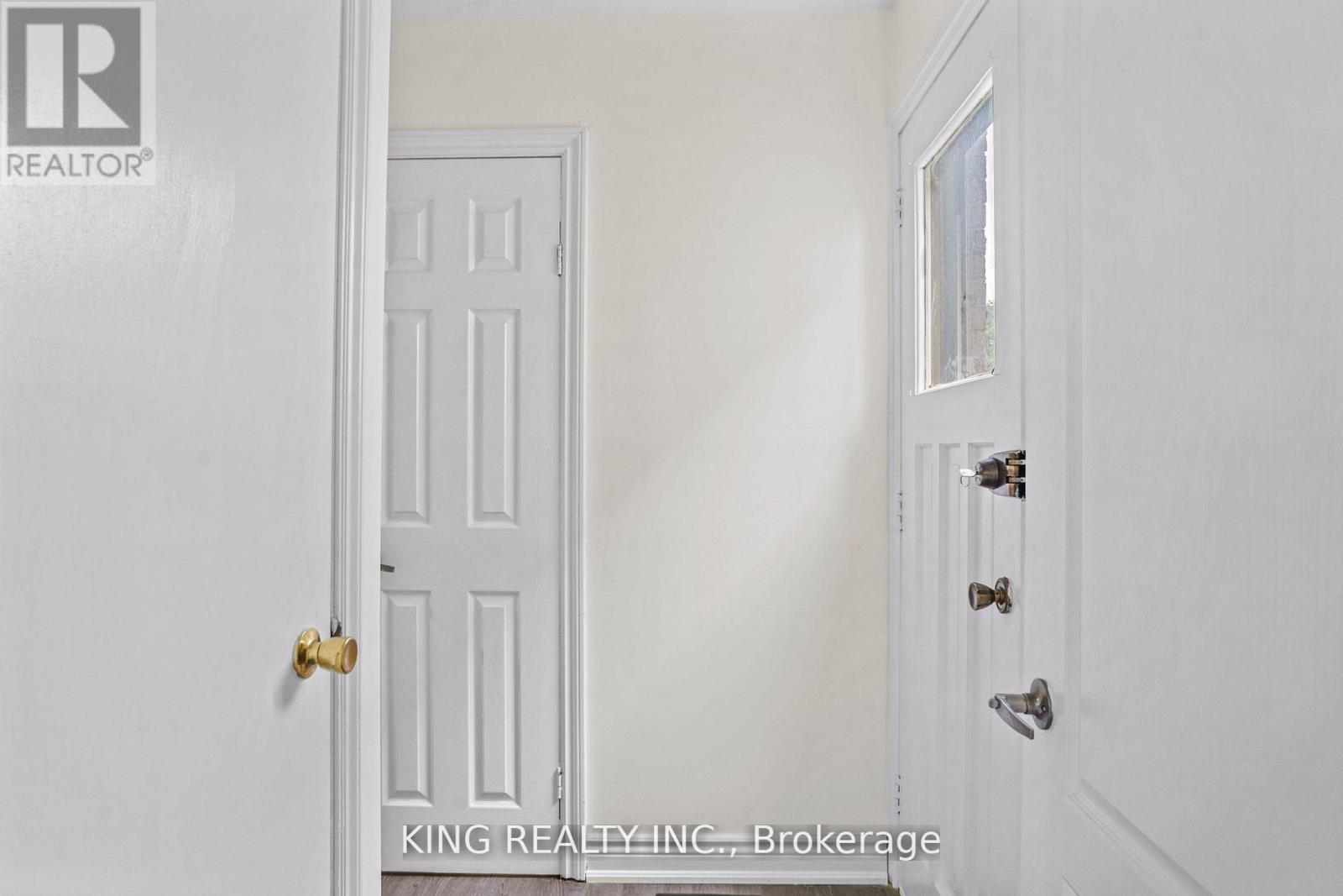 16 Wimbledon Court, Brampton, Ontario  L6V 2S4 - Photo 21 - W12897962