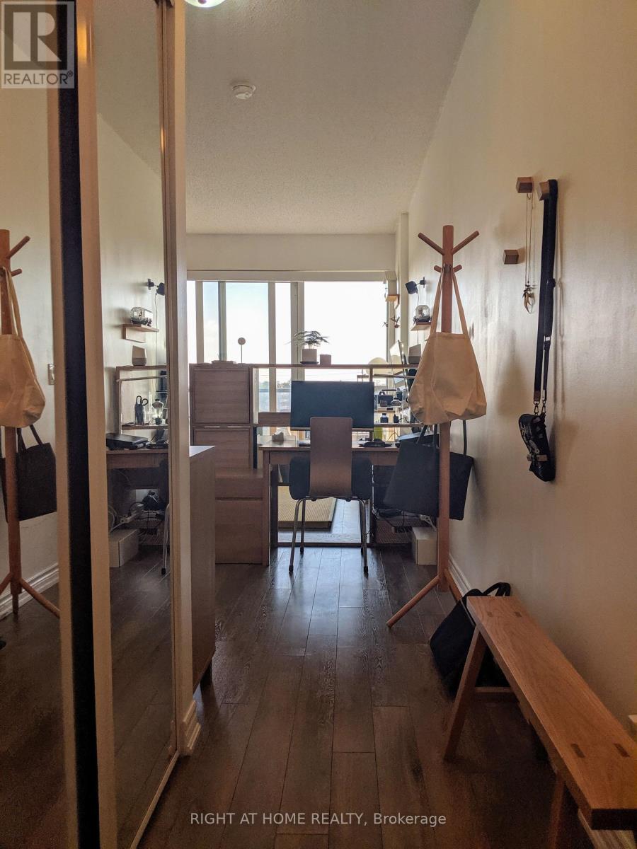 612 - 15 JAMES FINLAY WAY, Toronto, Ontario