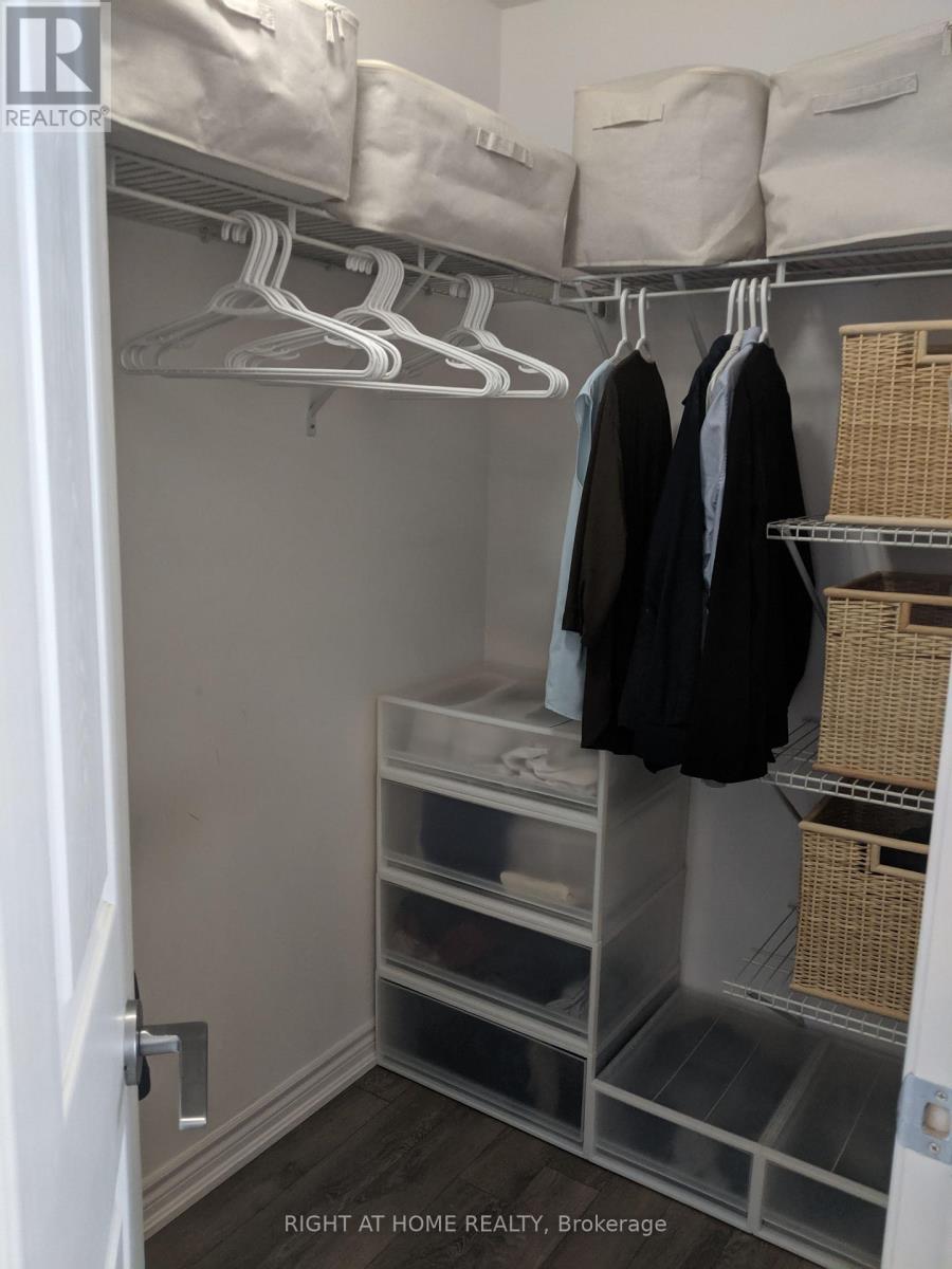 612 - 15 James Finlay Way, Toronto, Ontario  M3M 0B3 - Photo 7 - W12897982