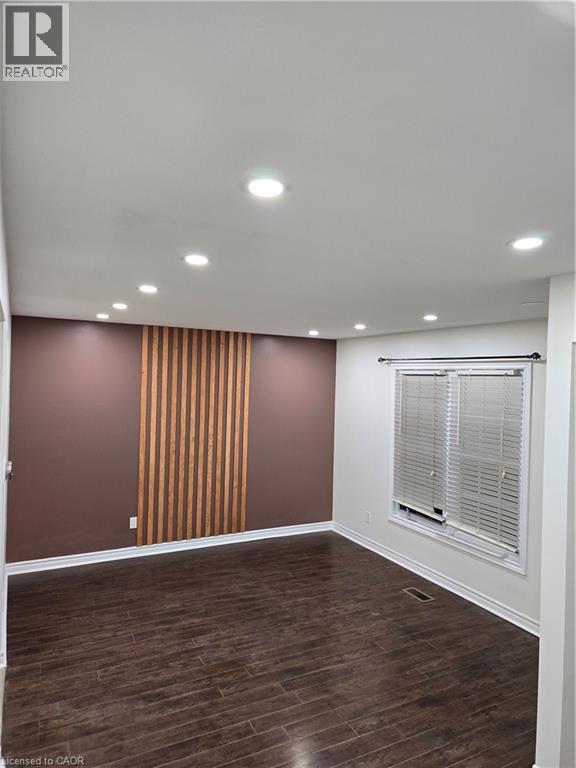 446 Springbank Avenue, Woodstock, Ontario  N4T 1H8 - Photo 3 - 40813400