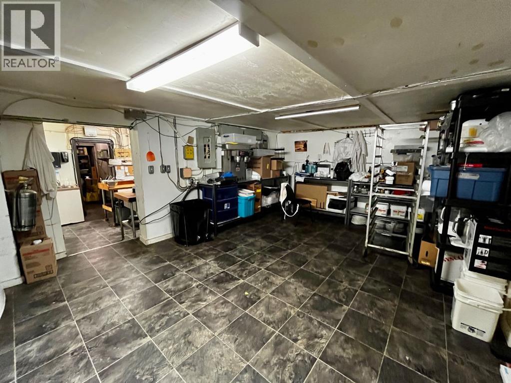 4926 50 Avenue, Vermilion, Alberta  T9X 1A4 - Photo 10 - A2251160