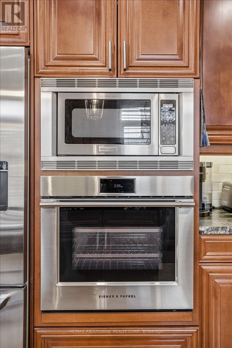 3260 Ribble Crescent, Oakville, Ontario  L6M 0B1 - Photo 21 - W12897988