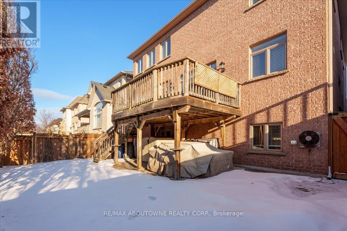 3260 Ribble Crescent, Oakville, Ontario  L6M 0B1 - Photo 41 - W12897988