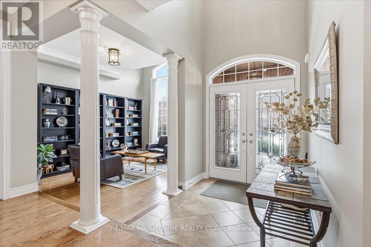 3260 Ribble Crescent, Oakville, Ontario  L6M 0B1 - Photo 5 - W12897988