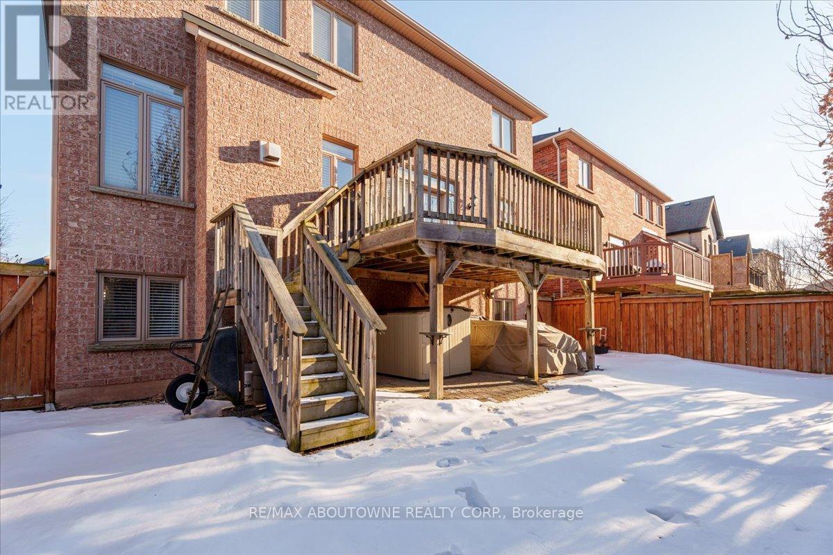 3260 Ribble Crescent, Oakville, Ontario  L6M 0B1 - Photo 40 - W12897988