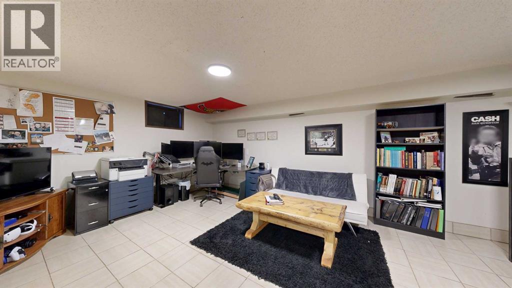 6117 51 Avenue, Stettler, Alberta  T0C 2L2 - Photo 33 - A2266934