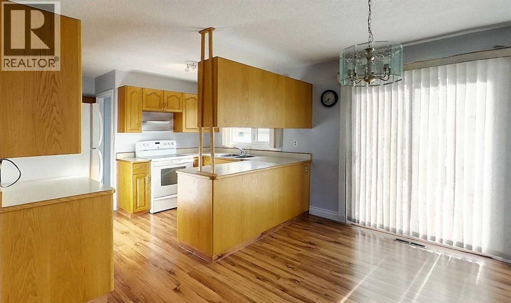 4323 9 Avenue, Edson, Alberta  T7E 1B4 - Photo 8 - A2268830