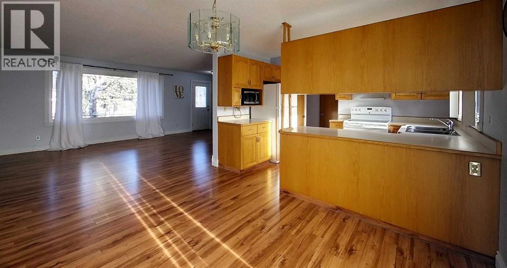 4323 9 Avenue, Edson, Alberta  T7E 1B4 - Photo 9 - A2268830