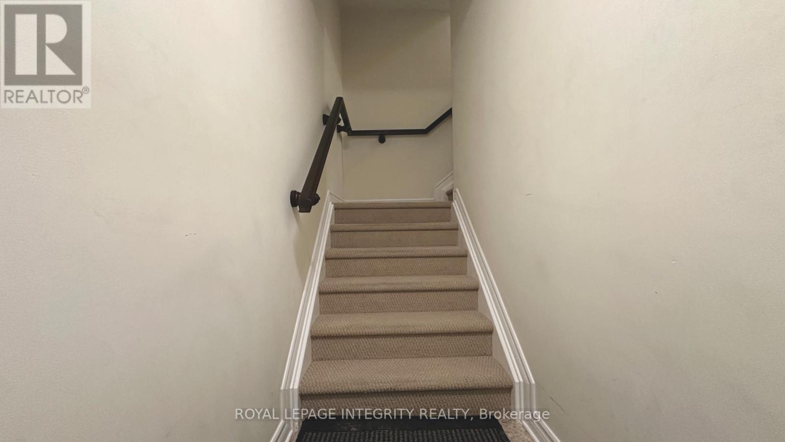 522 Clearbrook Drive, Ottawa, Ontario  K2J 5X5 - Photo 3 - X12898008