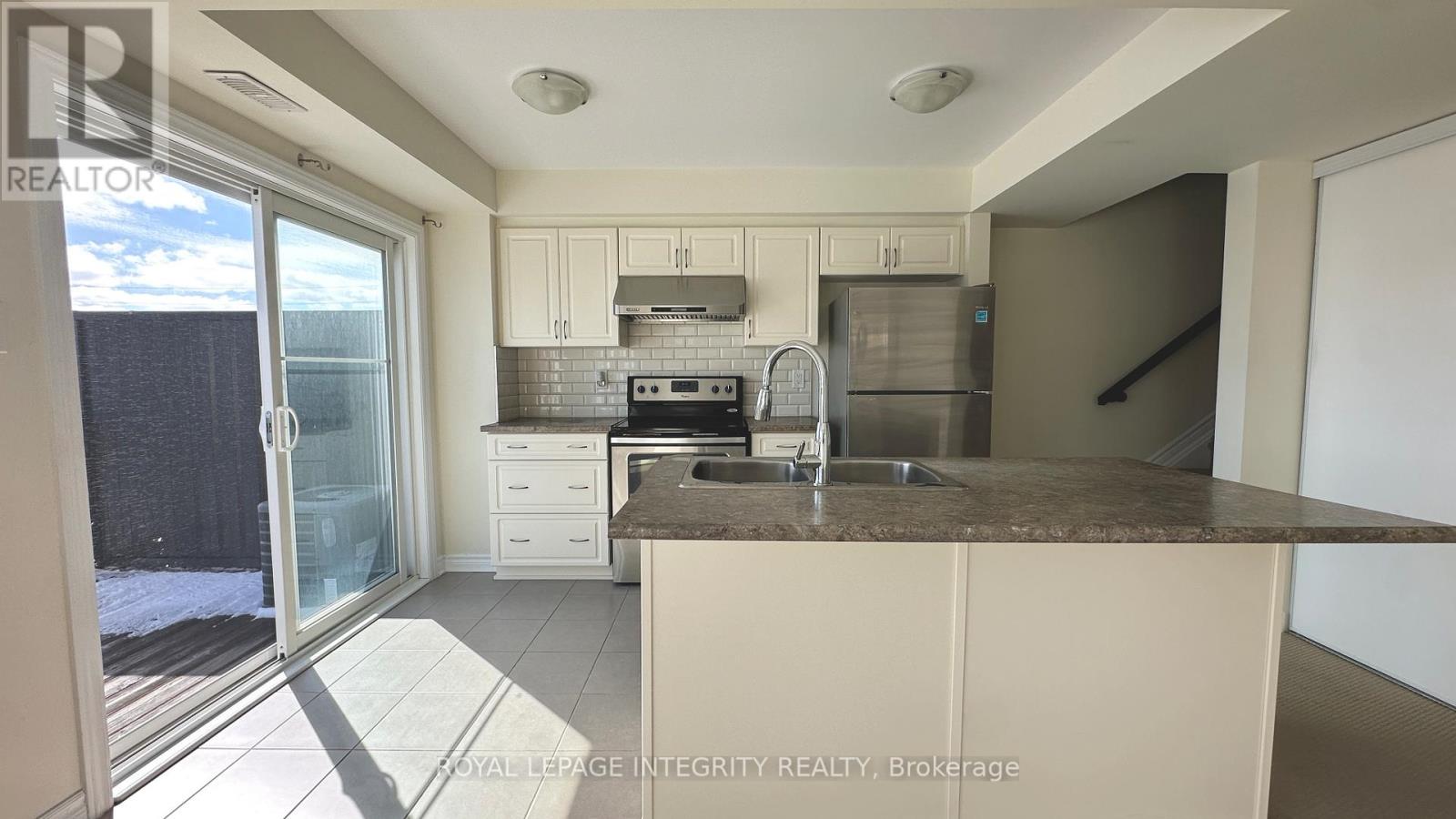 522 Clearbrook Drive, Ottawa, Ontario  K2J 5X5 - Photo 9 - X12898008