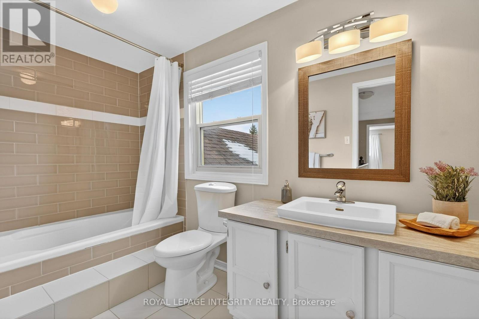 6020 Vineyard Drive, Ottawa, Ontario  K1C 2M5 - Photo 21 - X12898010