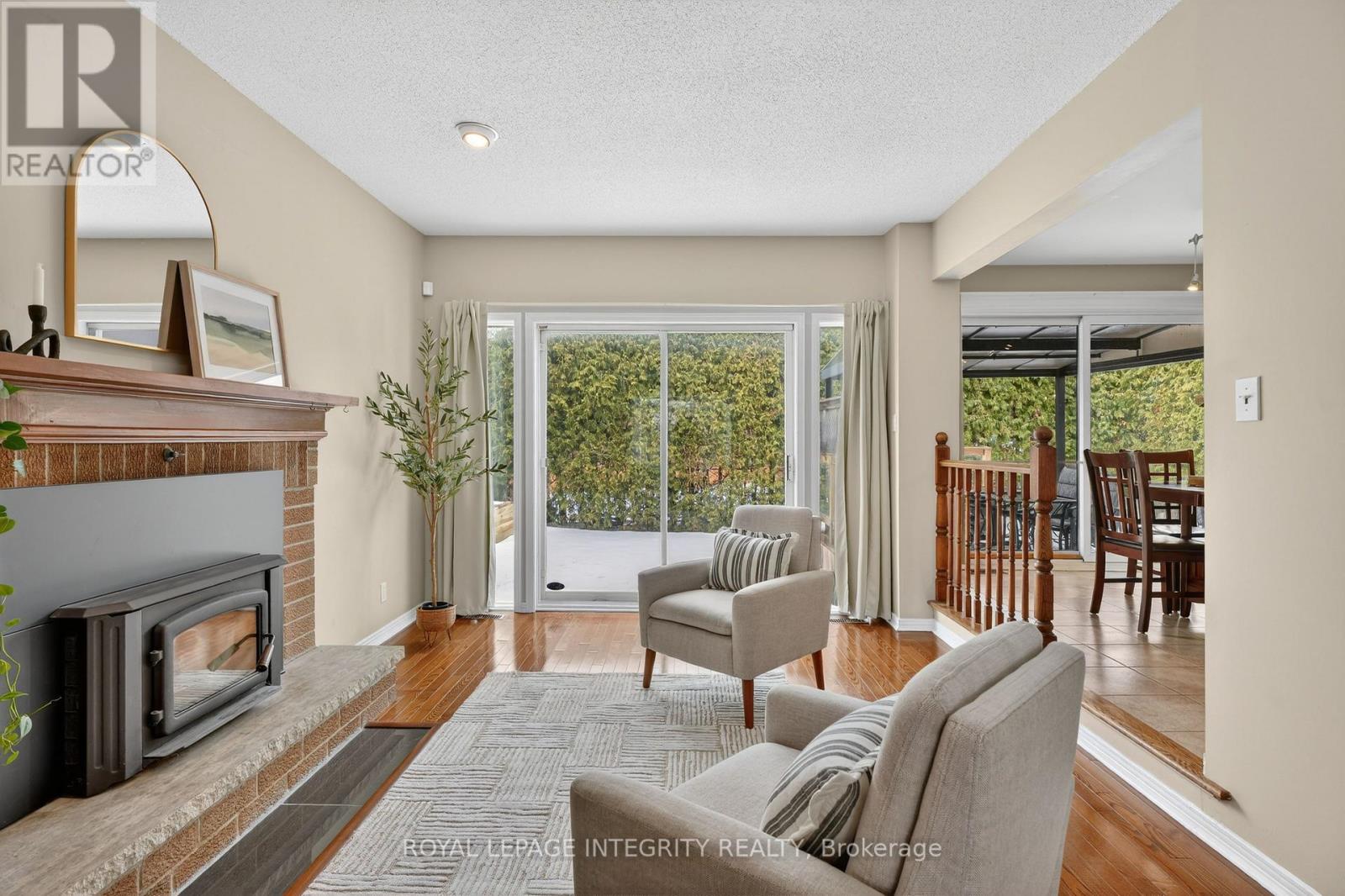 6020 Vineyard Drive, Ottawa, Ontario  K1C 2M5 - Photo 7 - X12898010