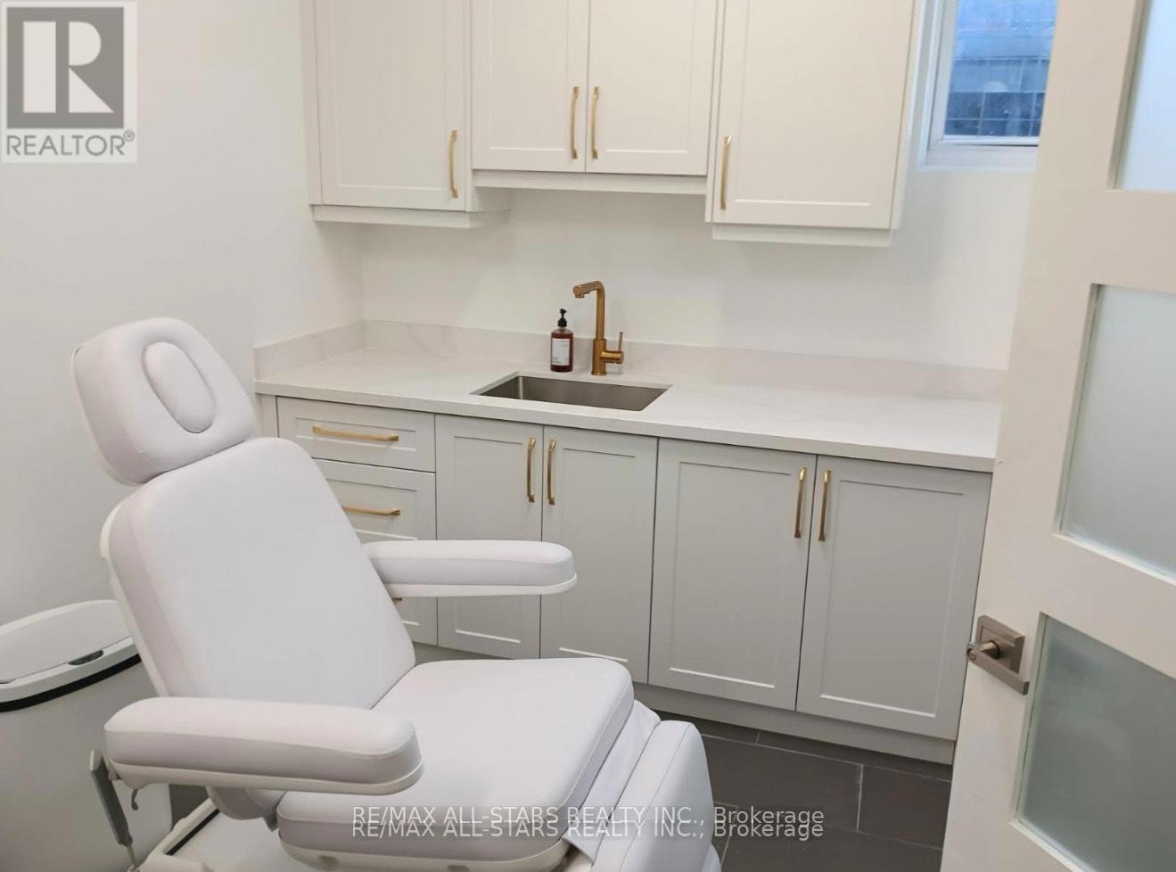 104a - 715 Queen Street E, Toronto, Ontario  M4M 1H1 - Photo 4 - E12849350