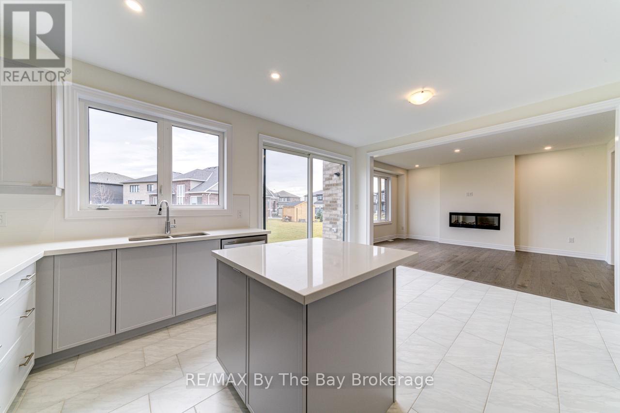 169 Rosanne Circle, Wasaga Beach, Ontario  L9Z 0N1 - Photo 15 - S12898002