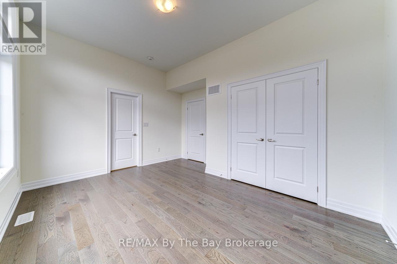 169 Rosanne Circle, Wasaga Beach, Ontario  L9Z 0N1 - Photo 23 - S12898002