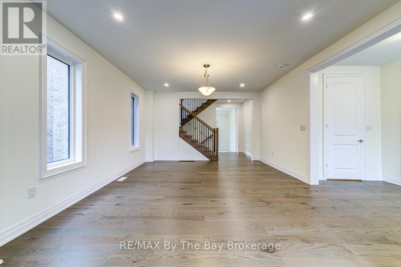 169 Rosanne Circle, Wasaga Beach, Ontario  L9Z 0N1 - Photo 9 - S12898002