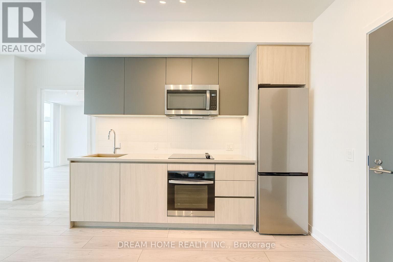 1710 - 5858 Yonge Street, Toronto, Ontario  M2M 0C6 - Photo 2 - C12763946