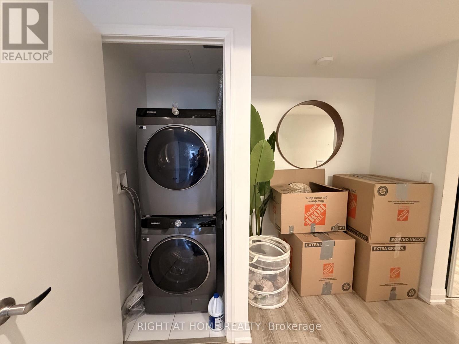 433 - 26 Gibbs Road W, Toronto, Ontario  M9B 6L6 - Photo 11 - W12898020