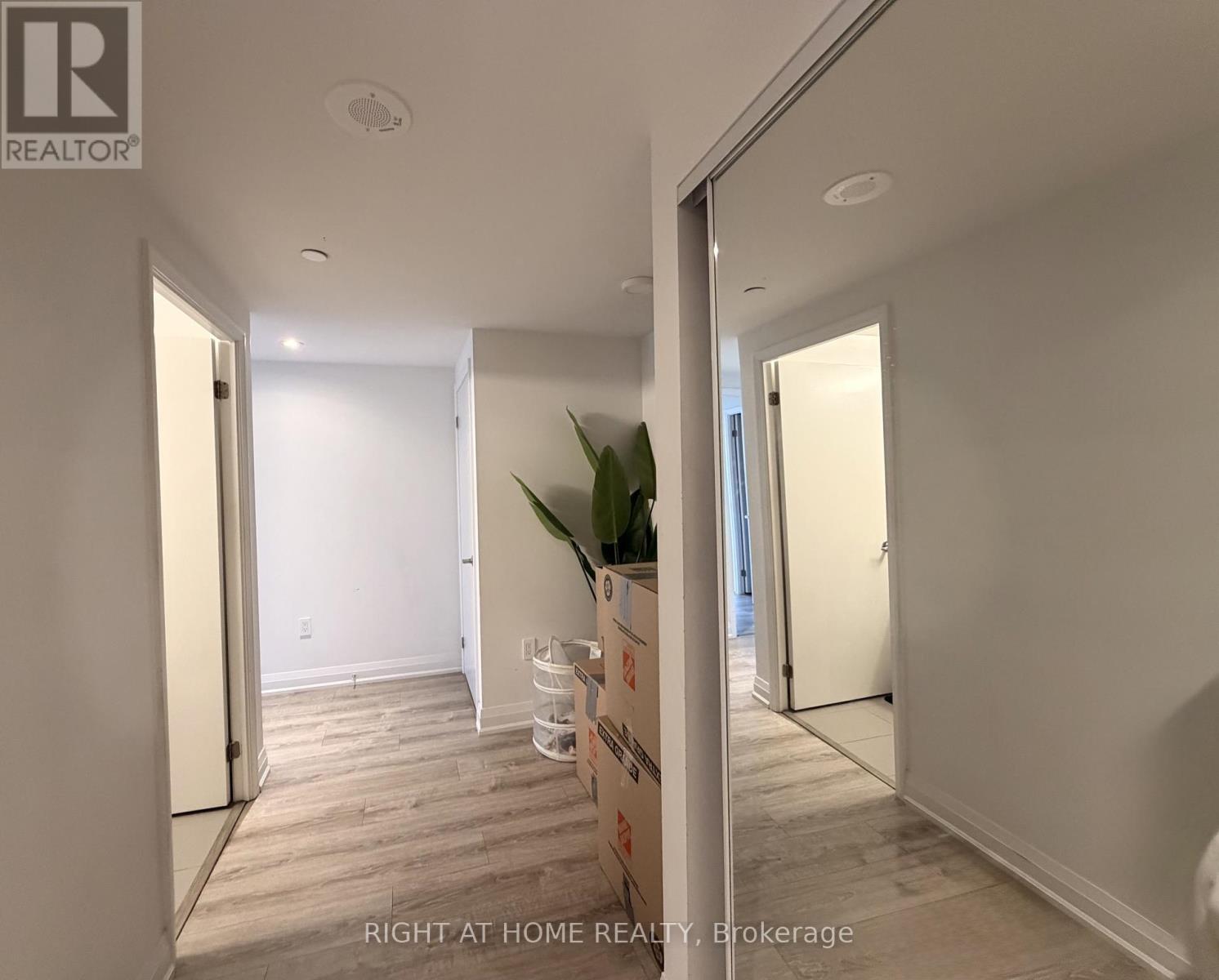 433 - 26 Gibbs Road W, Toronto, Ontario  M9B 6L6 - Photo 14 - W12898020