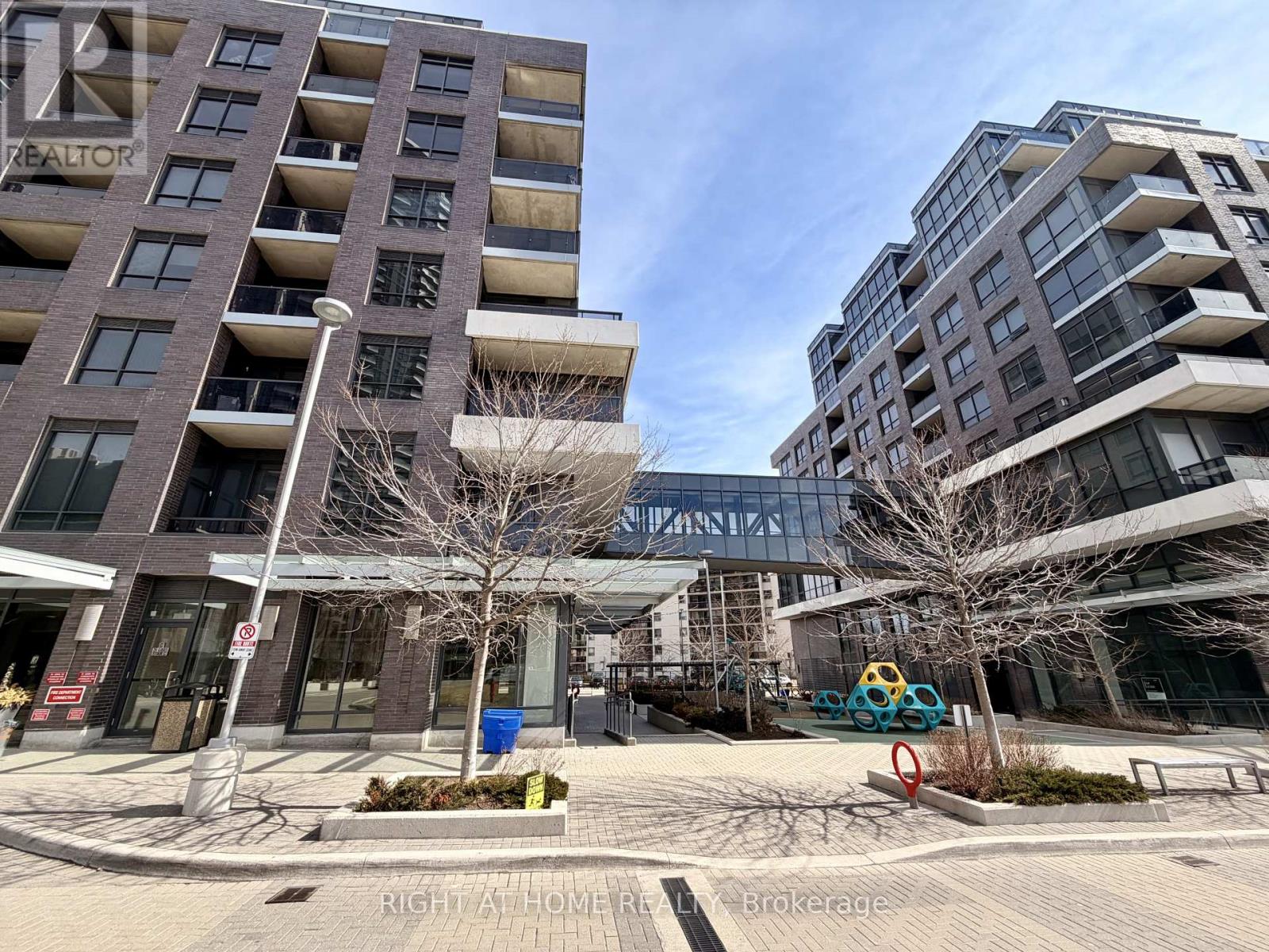433 - 26 Gibbs Road W, Toronto, Ontario  M9B 6L6 - Photo 25 - W12898020