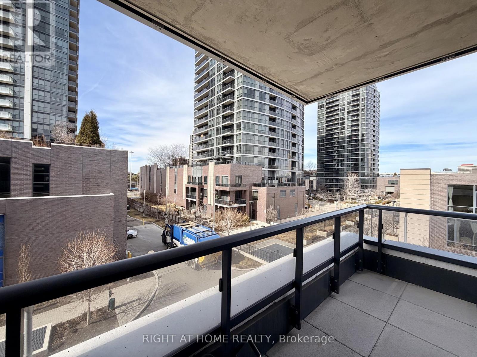 433 - 26 Gibbs Road W, Toronto, Ontario  M9B 6L6 - Photo 3 - W12898020