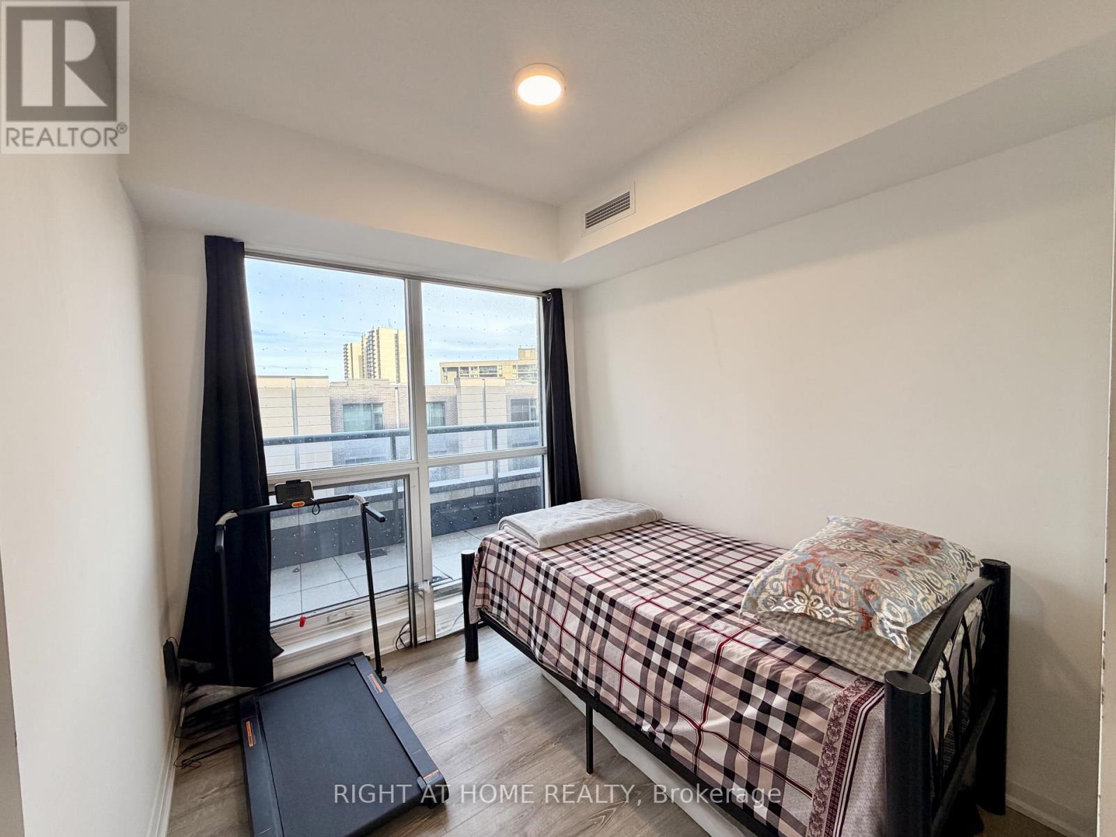433 - 26 Gibbs Road W, Toronto, Ontario  M9B 6L6 - Photo 6 - W12898020
