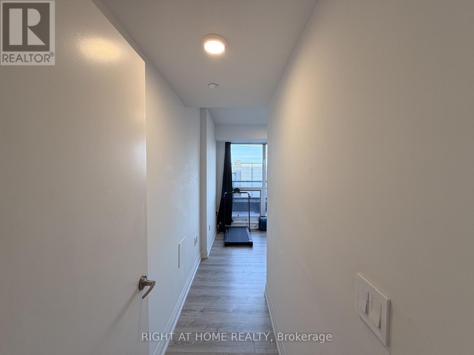 433 - 26 Gibbs Road W, Toronto, Ontario  M9B 6L6 - Photo 7 - W12898020