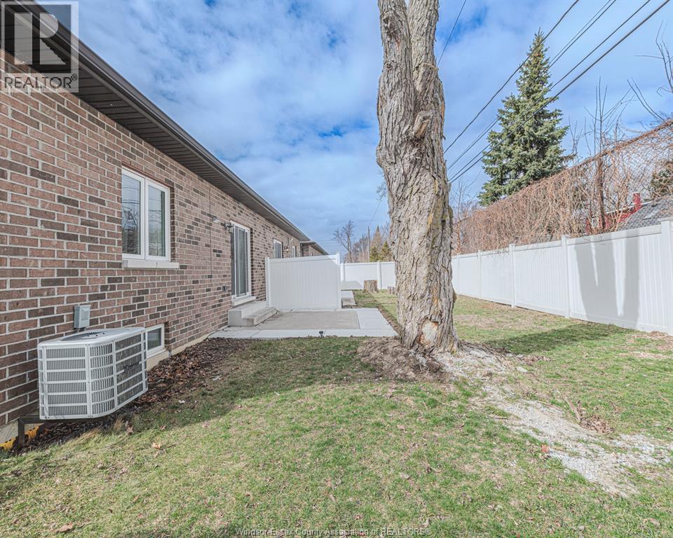 2554 Olive, Windsor, Ontario  N8T 0B1 - Photo 37 - 26005680